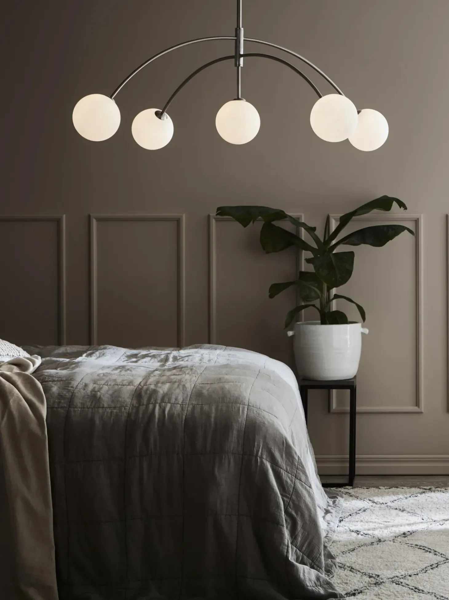 Lampada A Sospensione Grande In Vetro Opale Heaven