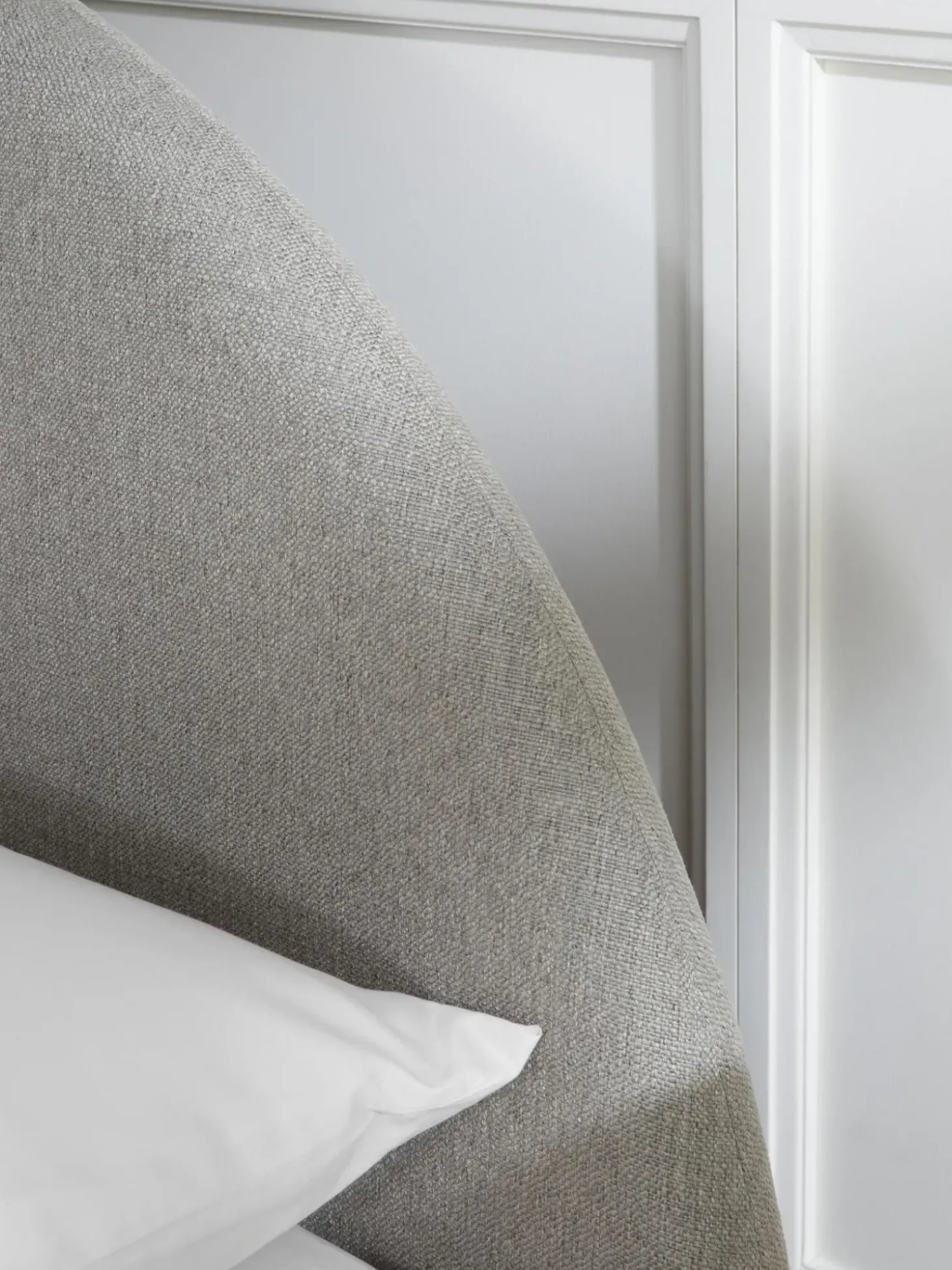 Letto Imbottito Con Contenitore Ebba