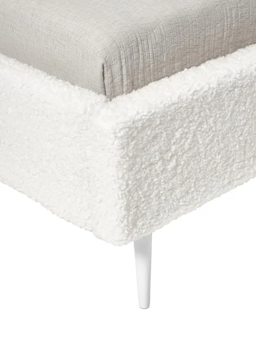 Letto Imbottito In Tessuto Teddy Bianco Layla