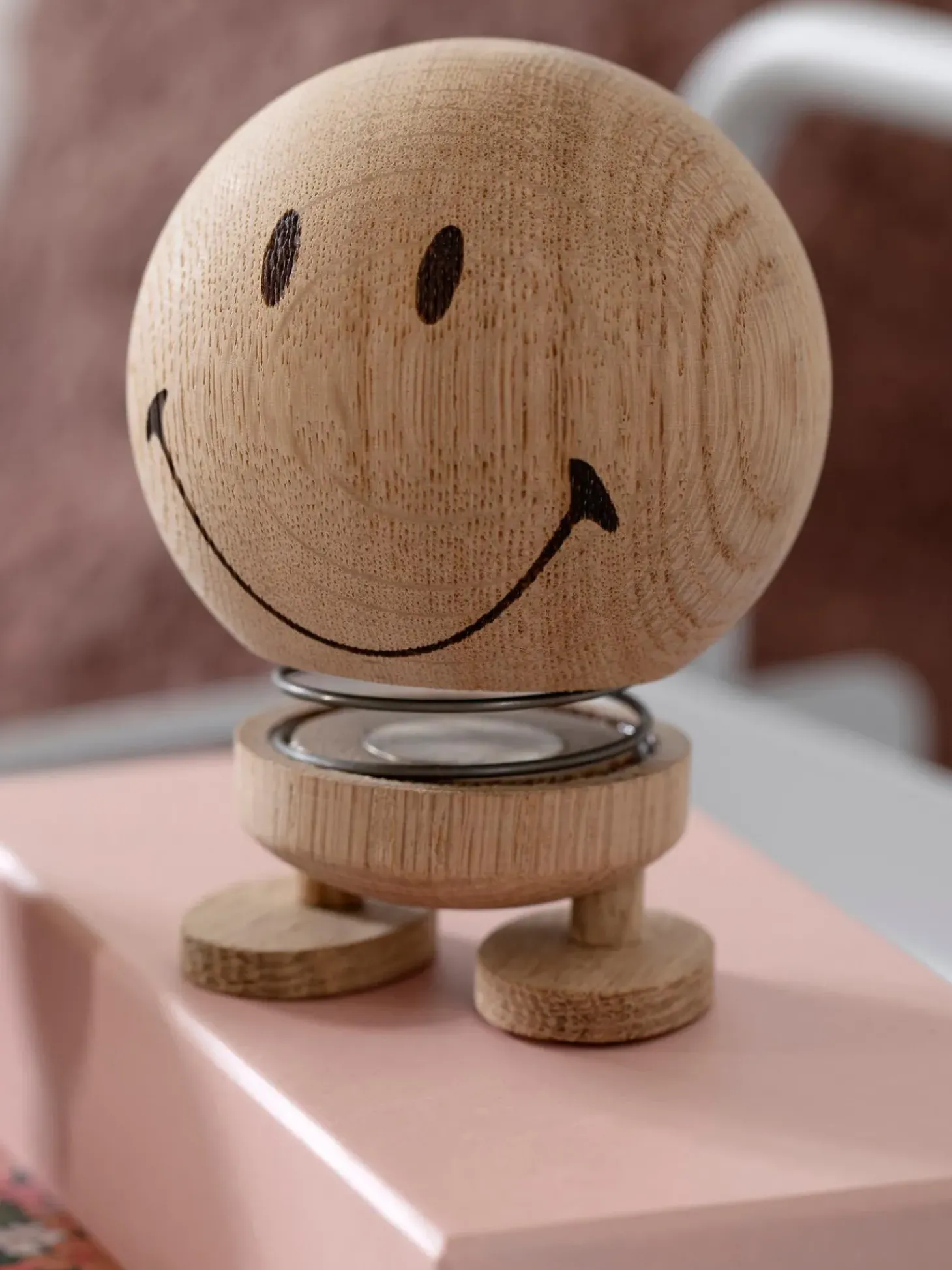 Oggetto Decorativo In Legno Di Quercia Smiley