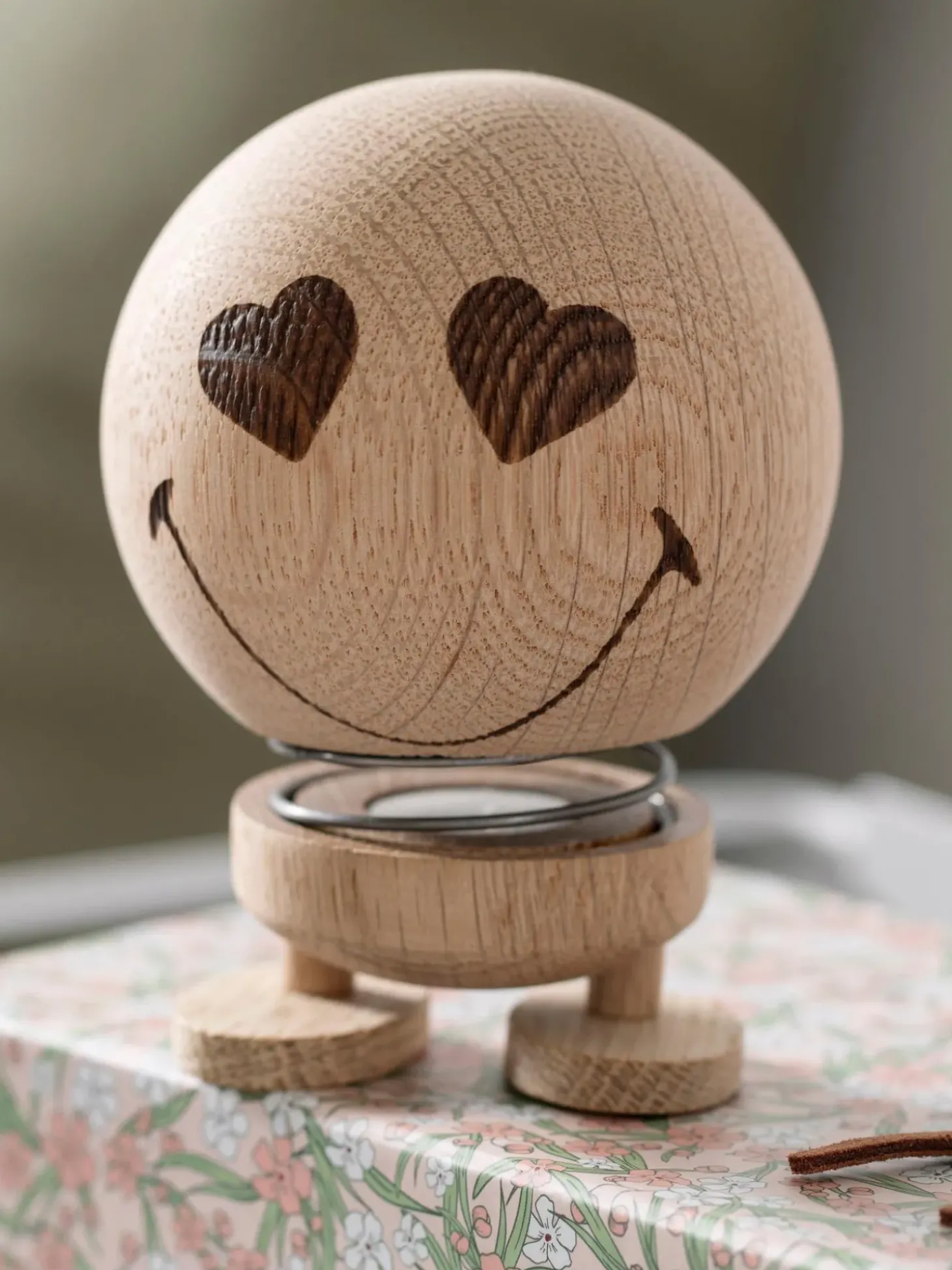 Oggetto Decorativo In Legno Di Quercia Smiley