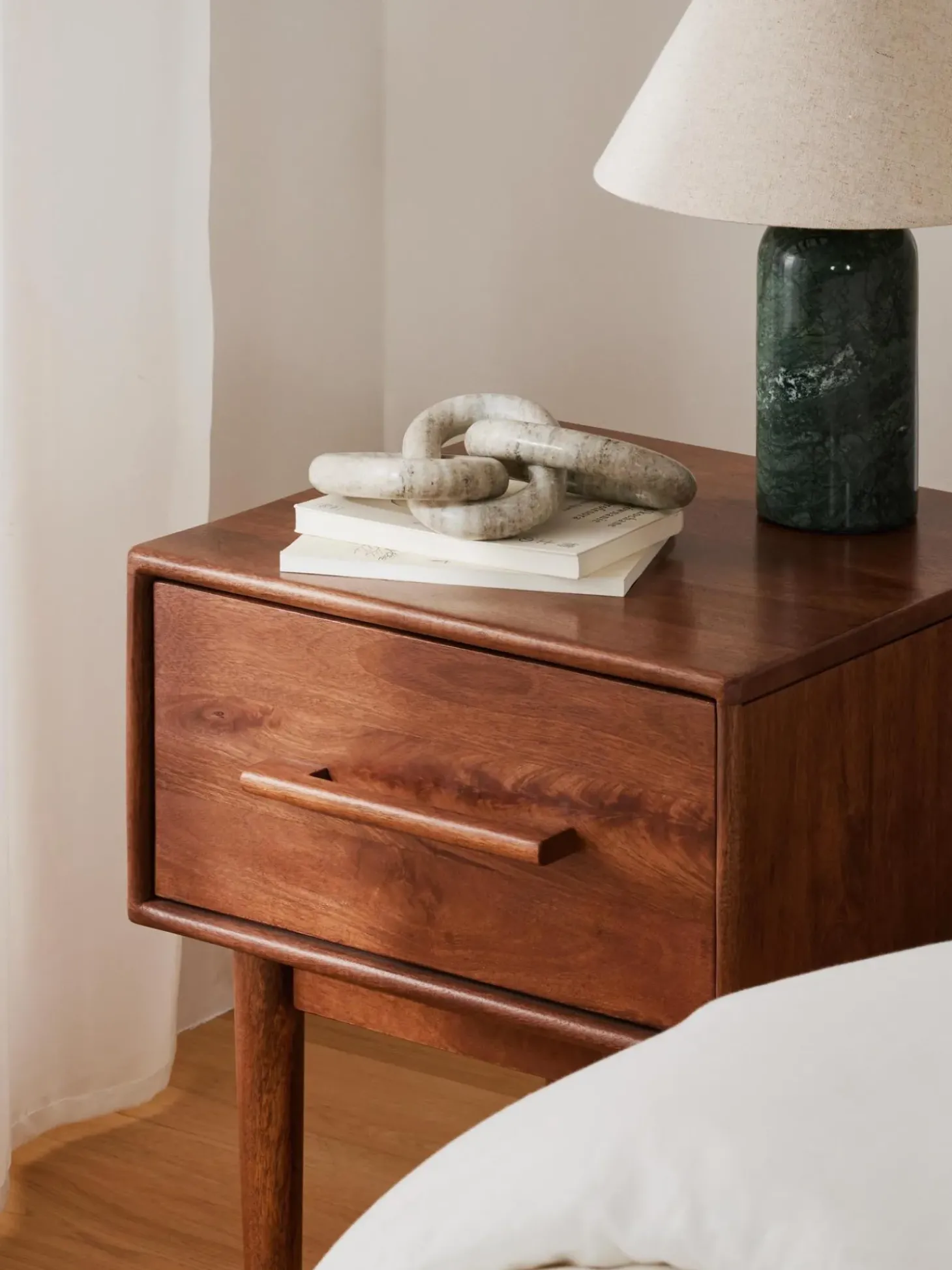 Oggetto Decorativo In Marmo Marrone Milena