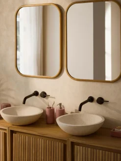 Specchio Da Parete Con Cornice In Legno Di Quercia Levan