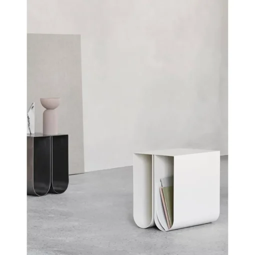 Tavolino In Metallo Curved*Kristina Dam Clearance