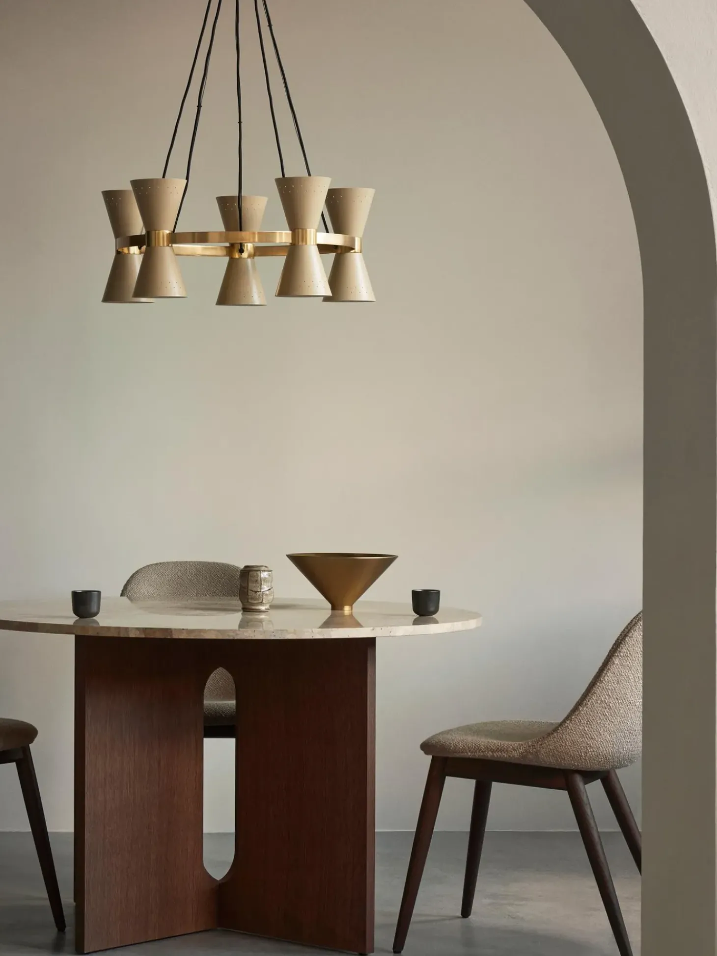 Tavolo Rotondo Con Piano In Arenaria Androgyne, O 120 Cm