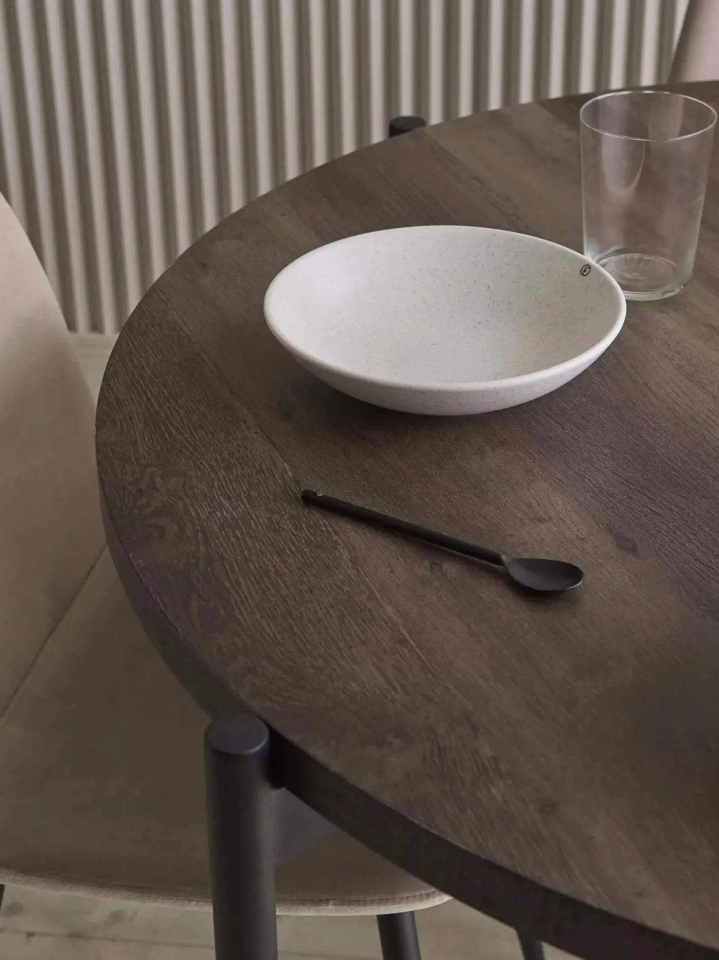 Tavolo Rotondo Con Sedie In Velluto Gilda, O 110 Cm