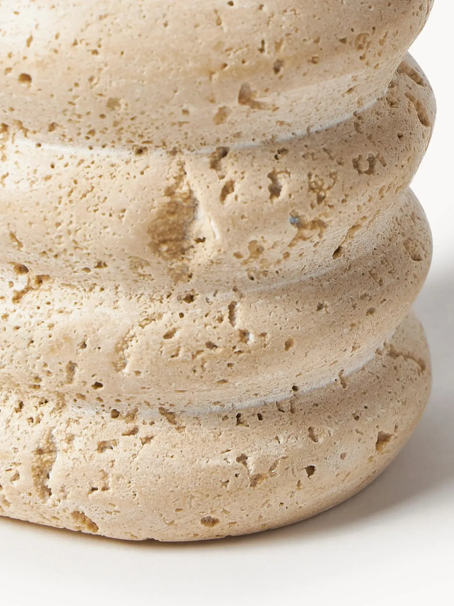 Vaso Decorativo Piccolo In Travertino Cleighton